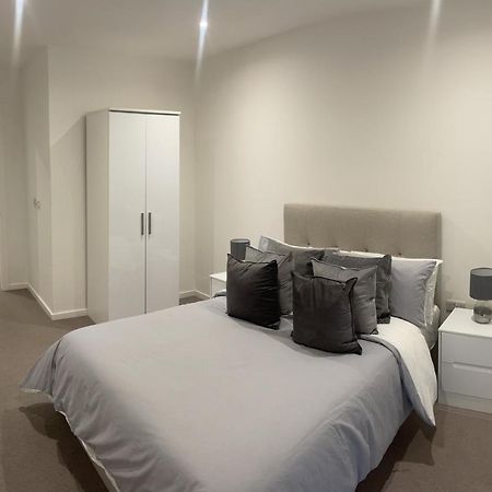 Immaculate 2Bed Apartment In London- City Views Extérieur photo