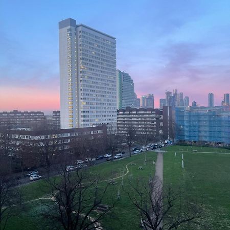 Immaculate 2Bed Apartment In London- City Views Extérieur photo