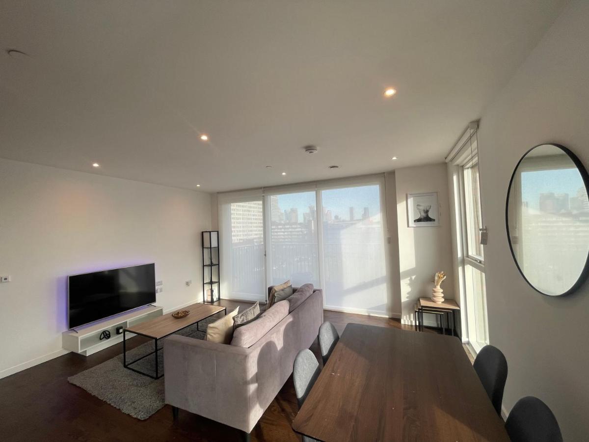 Immaculate 2Bed Apartment In London- City Views Extérieur photo