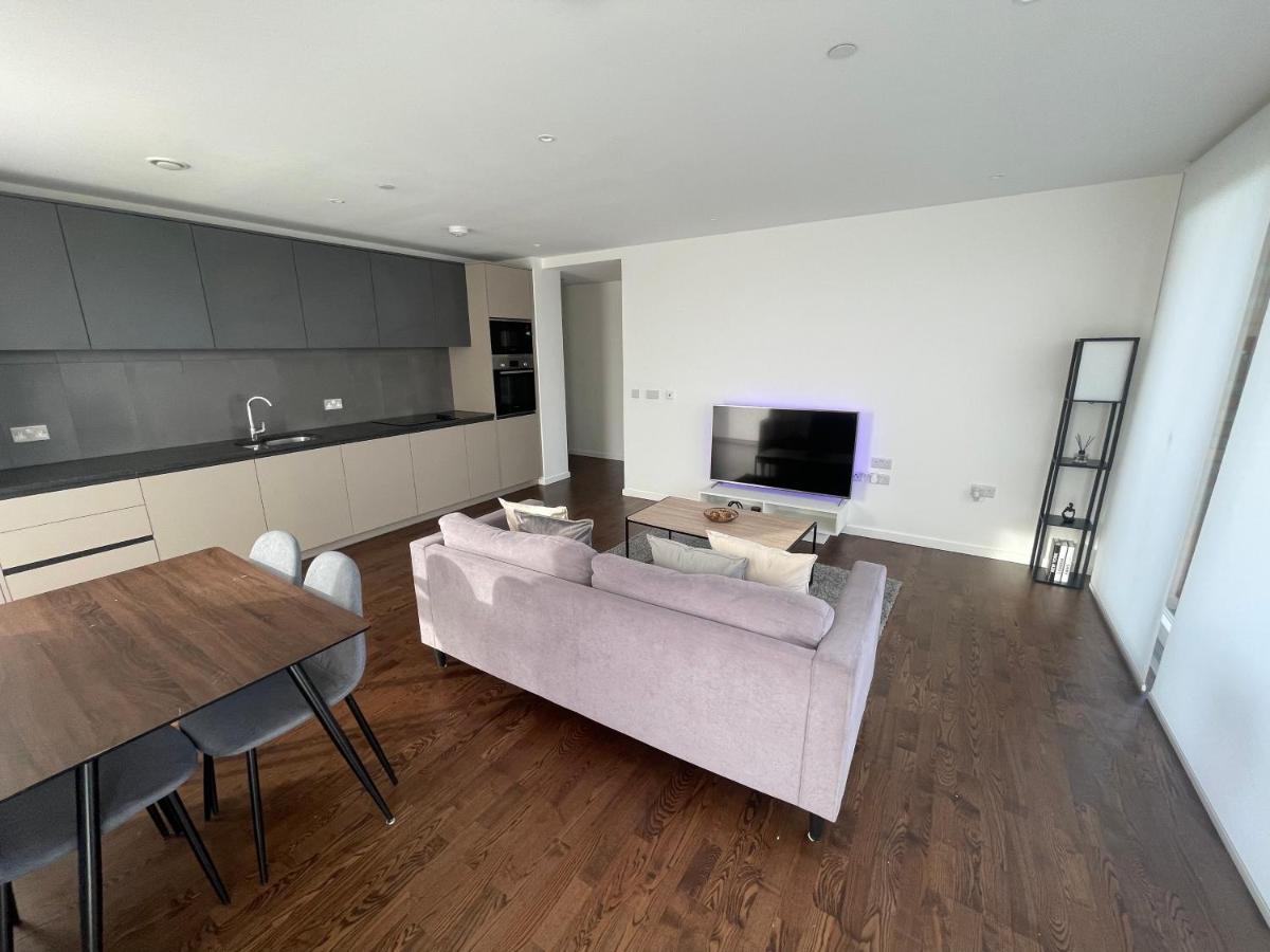 Immaculate 2Bed Apartment In London- City Views Extérieur photo