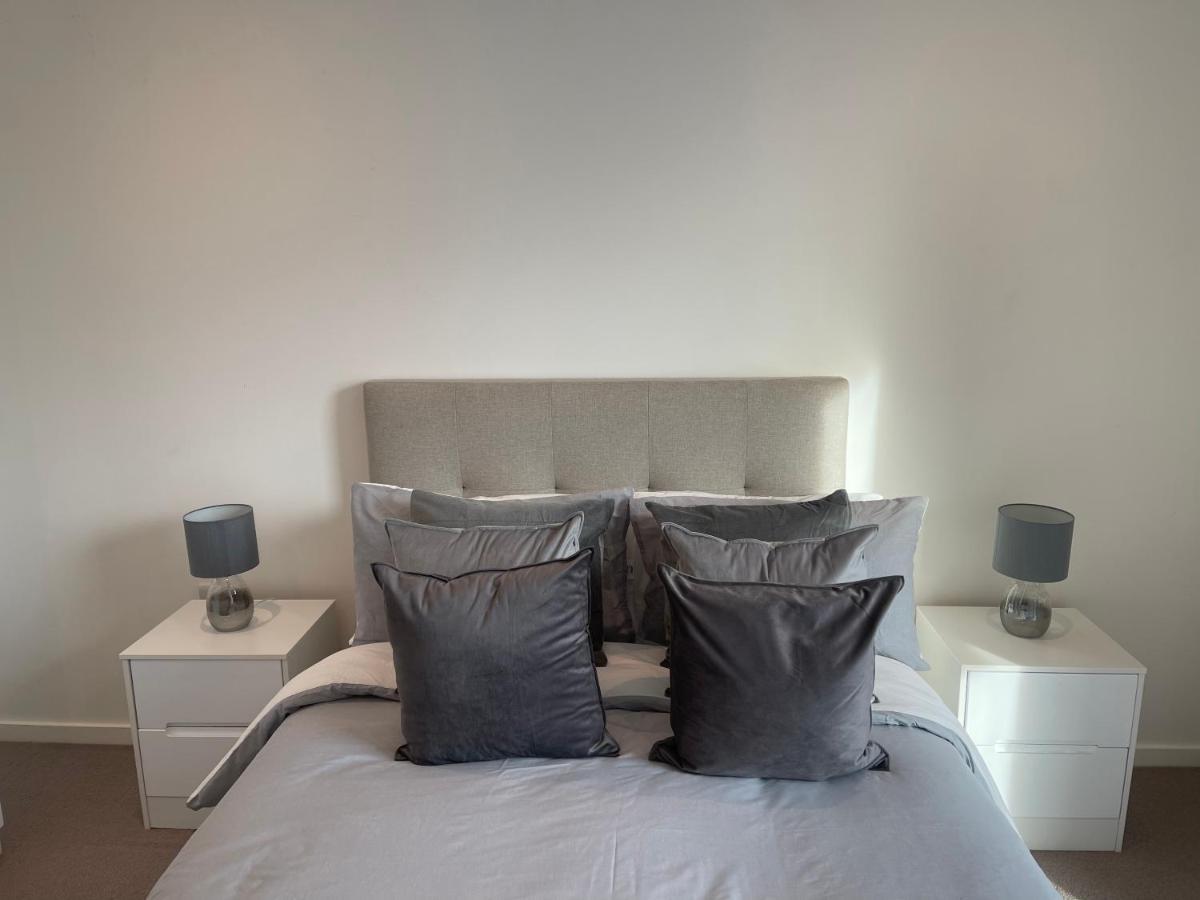 Immaculate 2Bed Apartment In London- City Views Extérieur photo