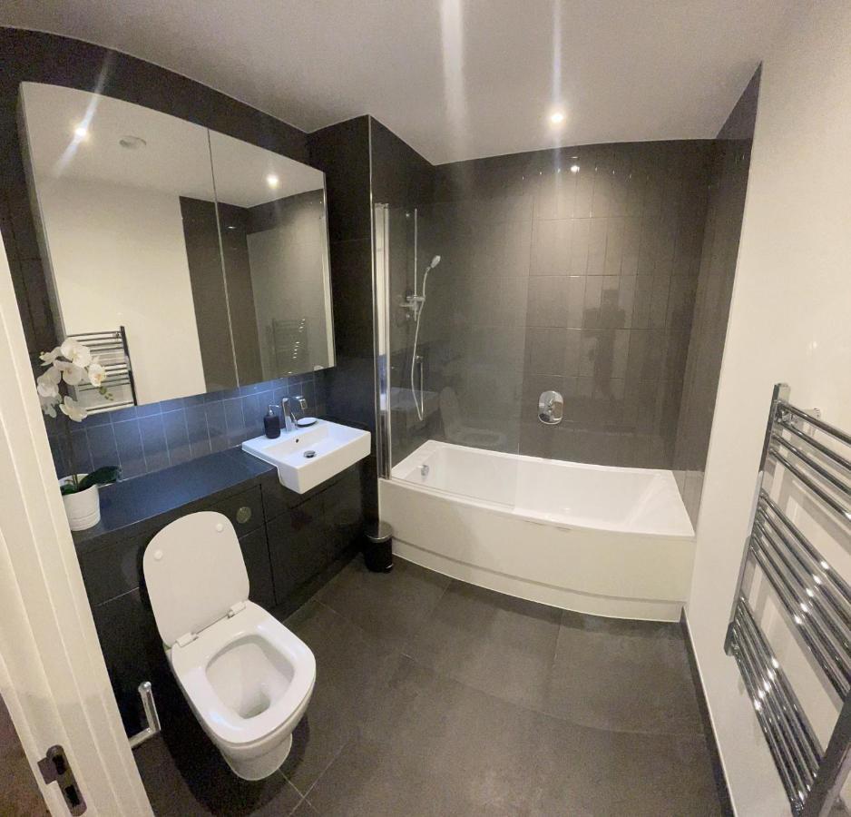 Immaculate 2Bed Apartment In London- City Views Extérieur photo