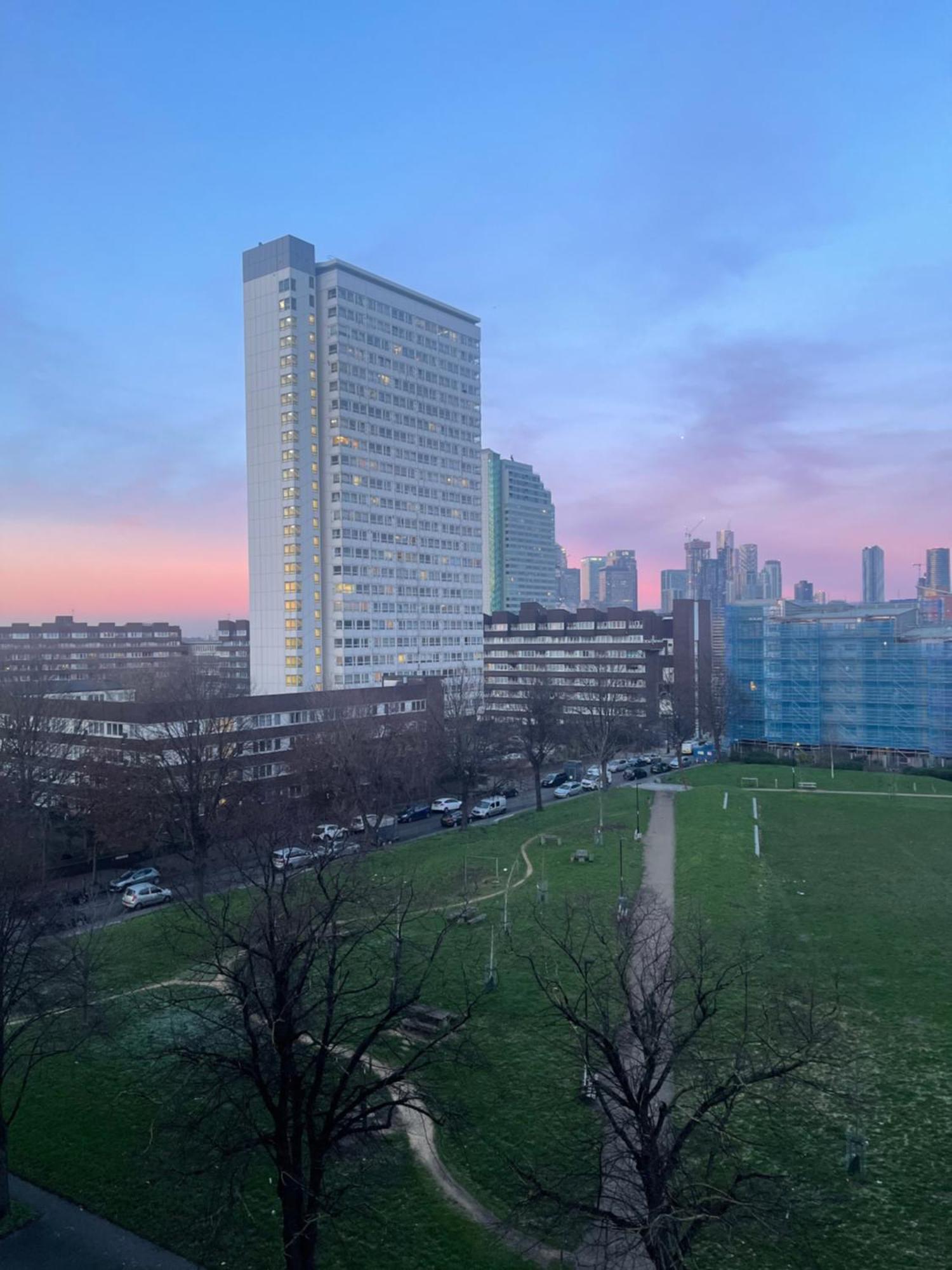Immaculate 2Bed Apartment In London- City Views Extérieur photo