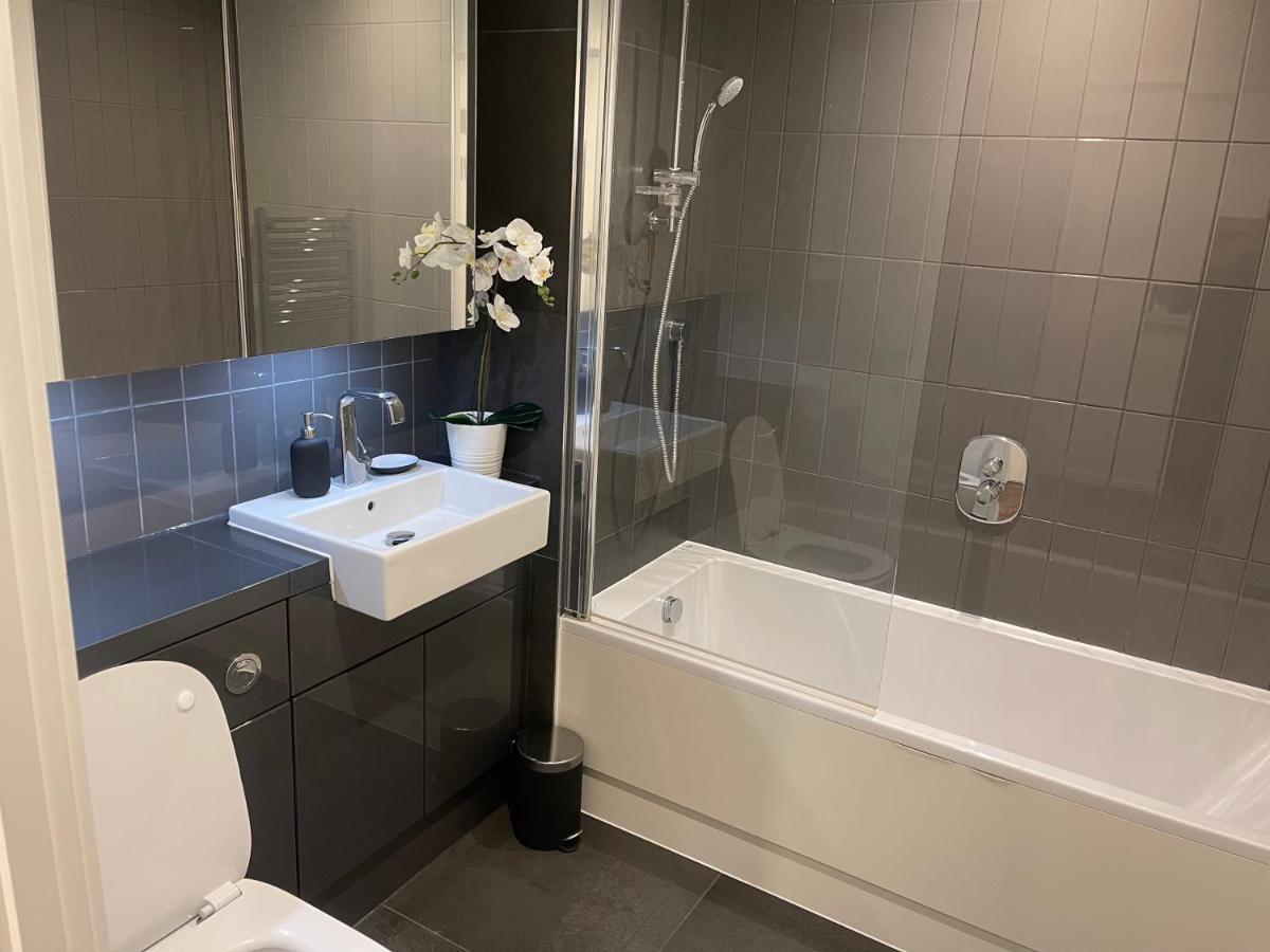 Immaculate 2Bed Apartment In London- City Views Extérieur photo